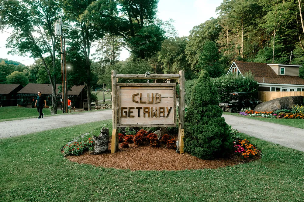 Club Getaway wedding weekend – photo 2 of 29